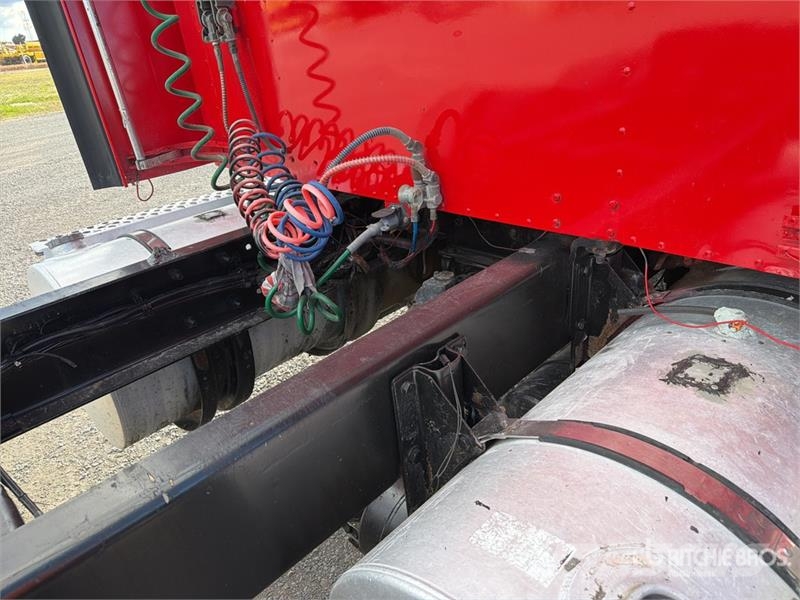 Kenworth T800 وحدات الجر