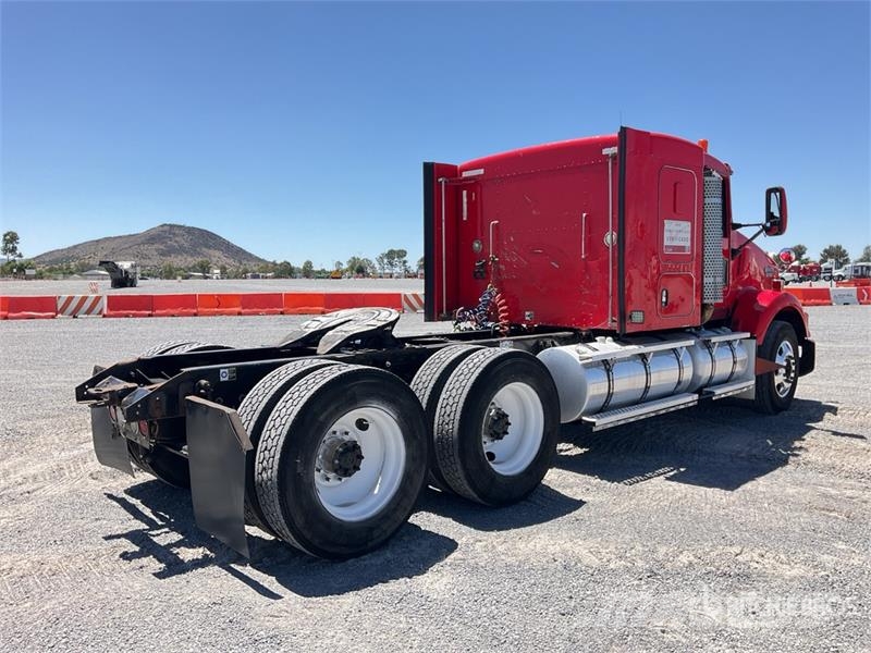 Kenworth T800 Vetopöytäautot