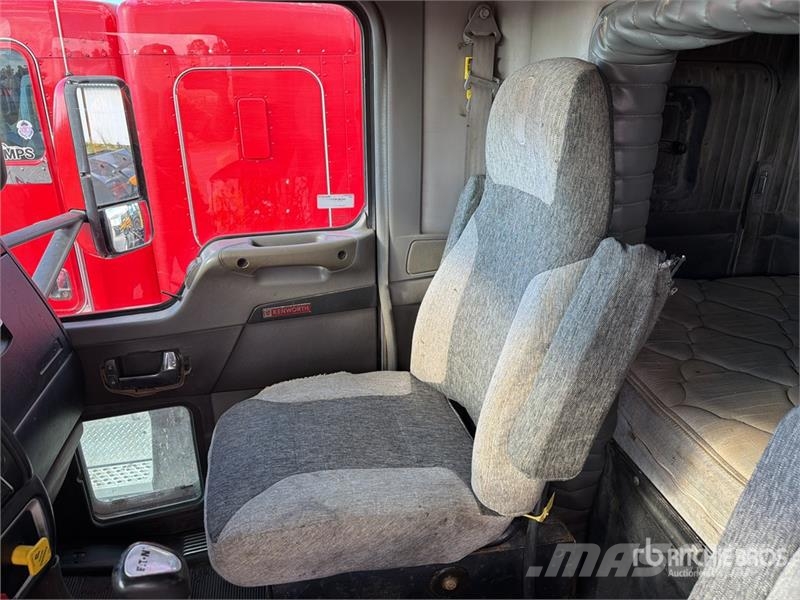 Kenworth T800 وحدات الجر