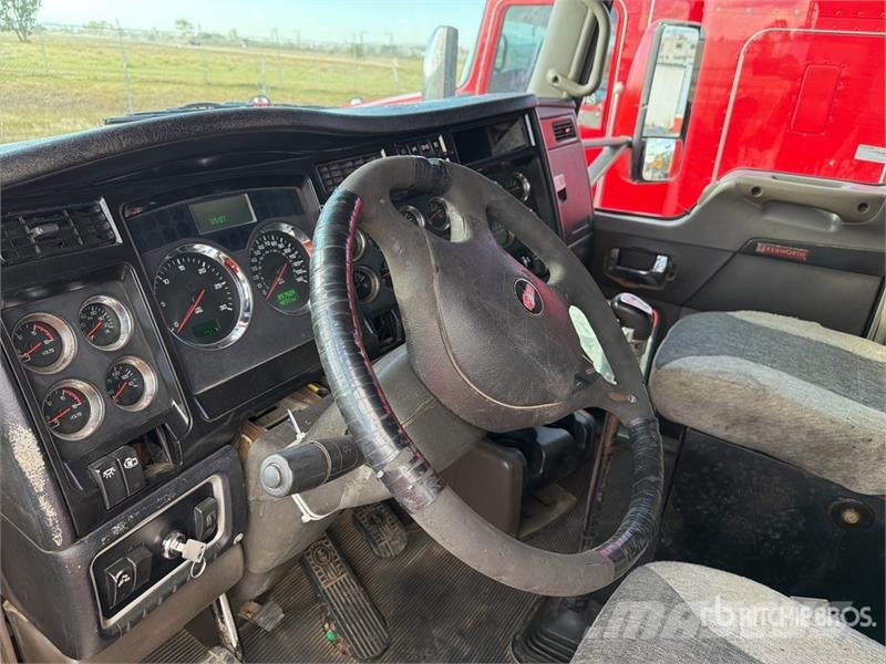 Kenworth T800 وحدات الجر