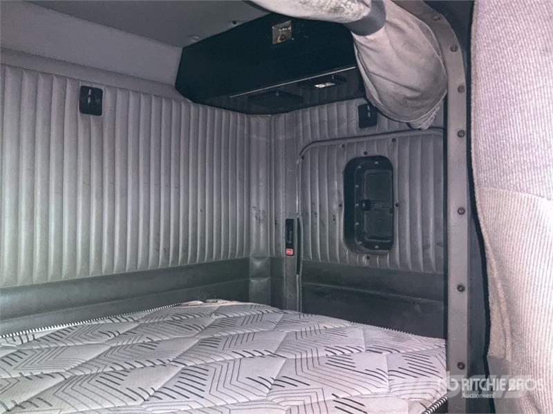 Kenworth T800 Тягачі
