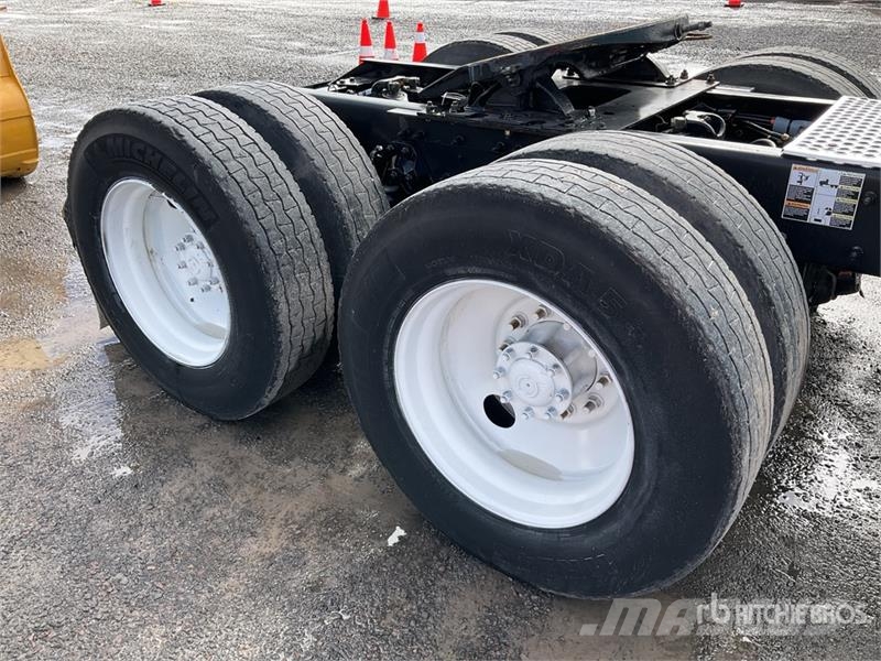 Kenworth T800 中古トラクターヘッド | トレーラーヘッド