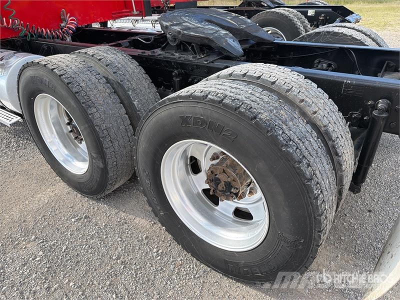 Kenworth T800 وحدات الجر
