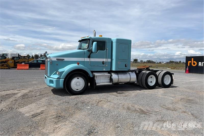 Kenworth T800B Влекачи