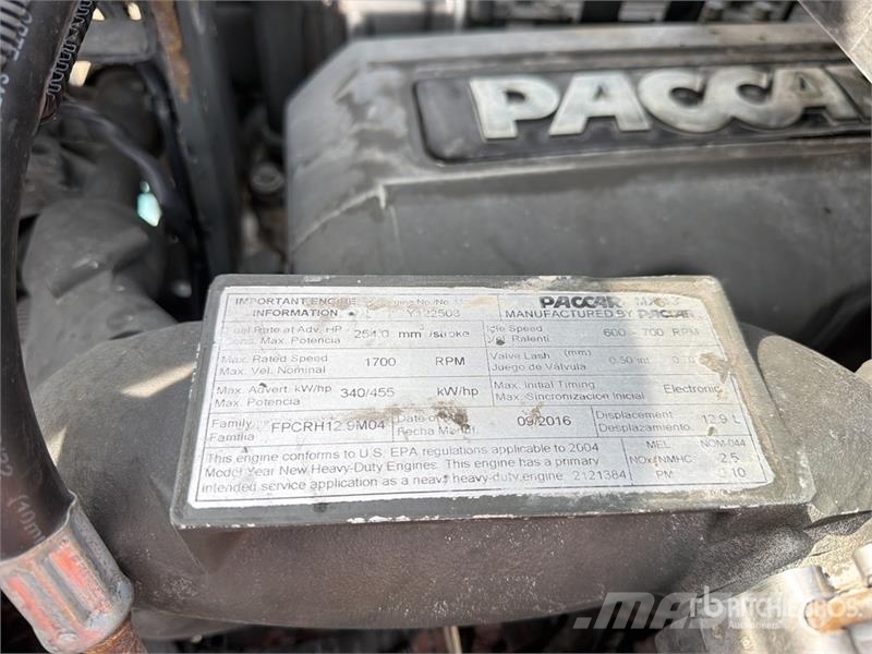 Kenworth T800B Sadulveokid