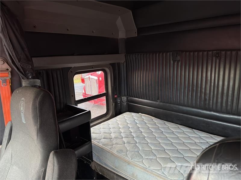 Kenworth T800B Tracteur routier