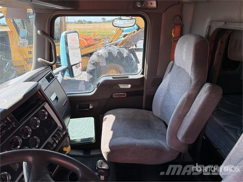 Kenworth T800B Тягачі
