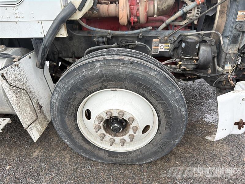 Kenworth T800B Tracteur routier