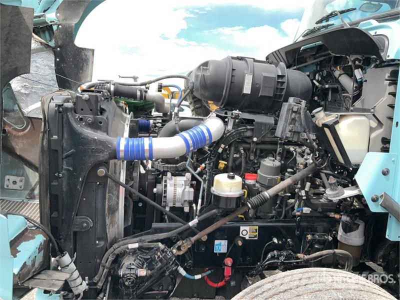 Kenworth T800B Trekkers