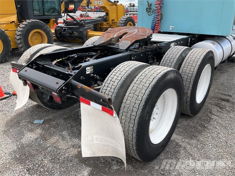 Kenworth T800B Trekkers