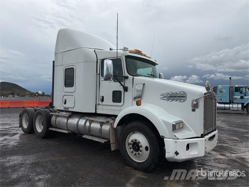 Kenworth T800B Tracteur routier