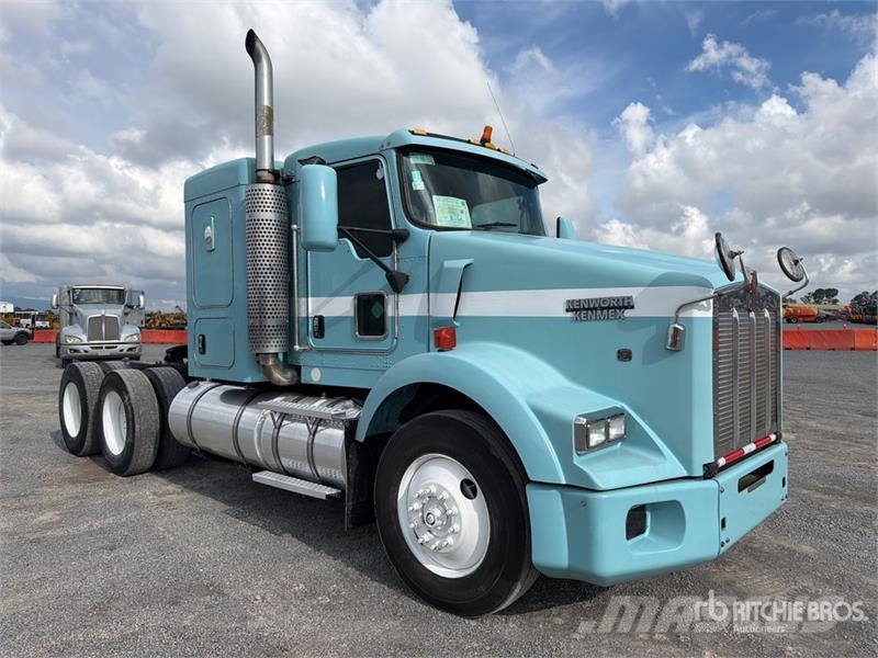 Kenworth T800B Vlačilci