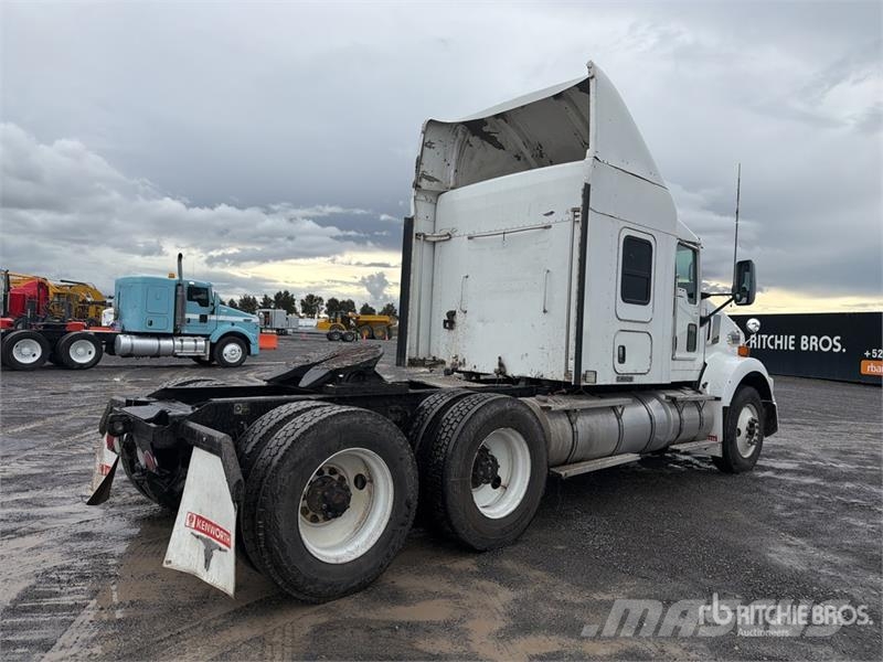 Kenworth T800B Tracteur routier