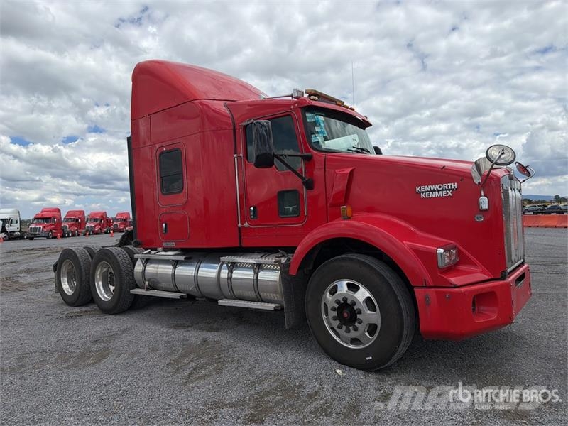 Kenworth T800B Sadulveokid