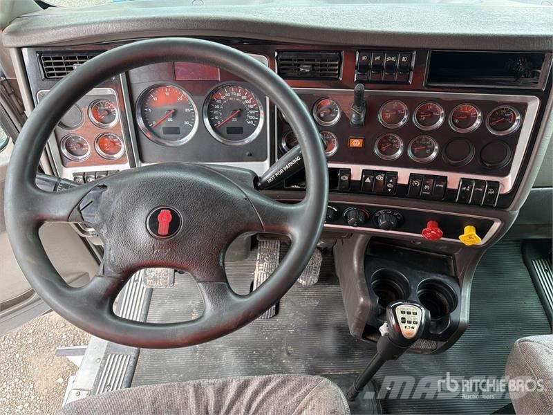 Kenworth T800B Vilcēji