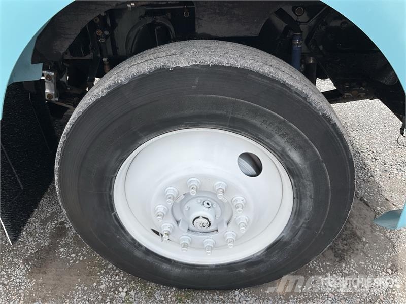 Kenworth T800B Trekkers