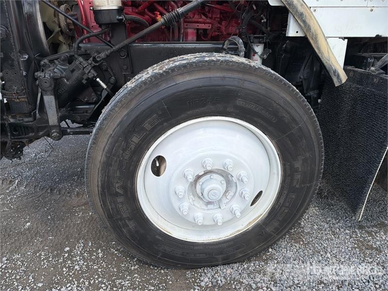 Kenworth T800B Naudoti vilkikai