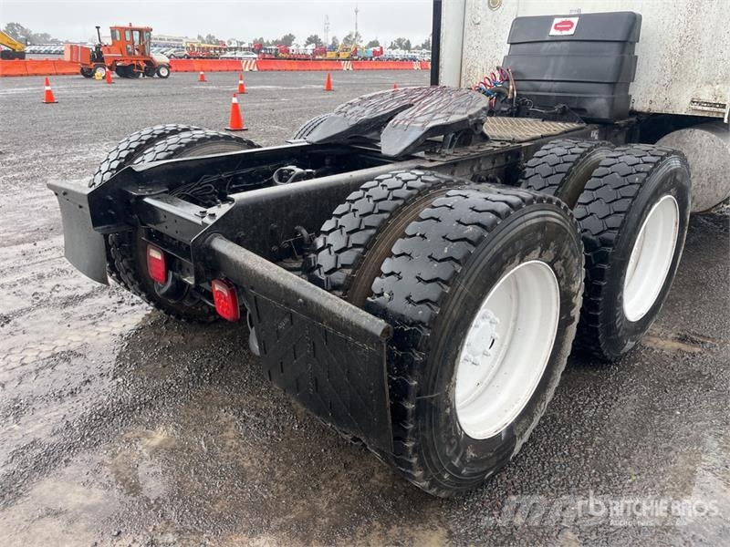 Kenworth T800B Naudoti vilkikai