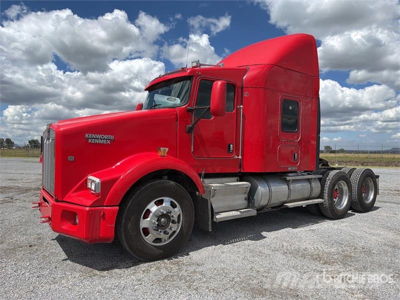 Kenworth T800B Naudoti vilkikai