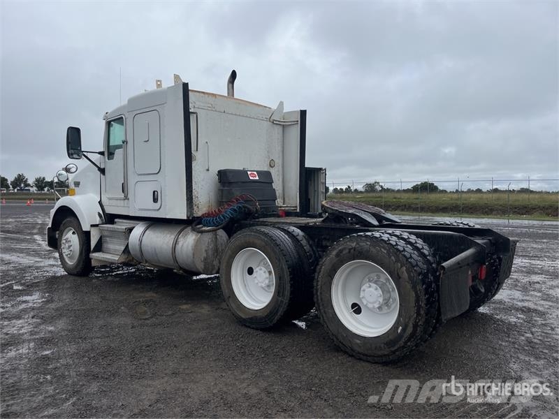 Kenworth T800B Naudoti vilkikai