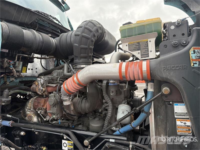 Kenworth T800B Vilcēji