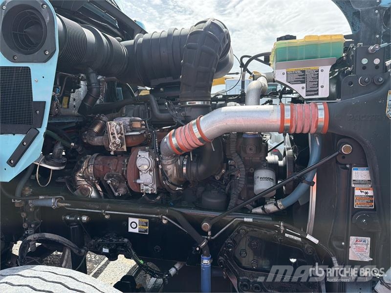Kenworth T800B Влекачи