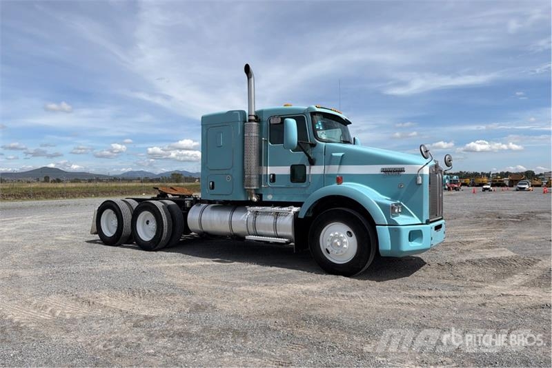 Kenworth T800B Влекачи