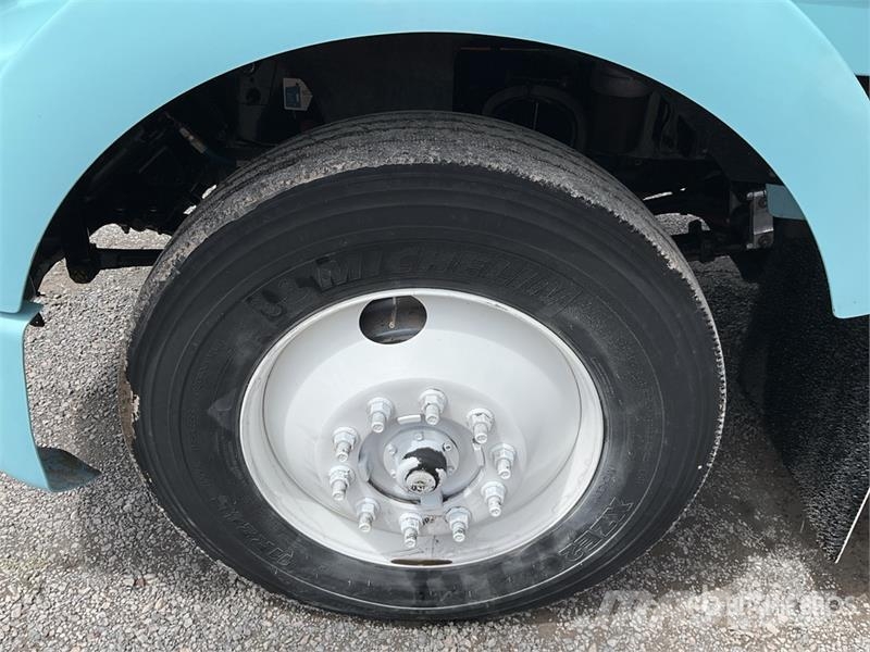 Kenworth T800B Trekkers