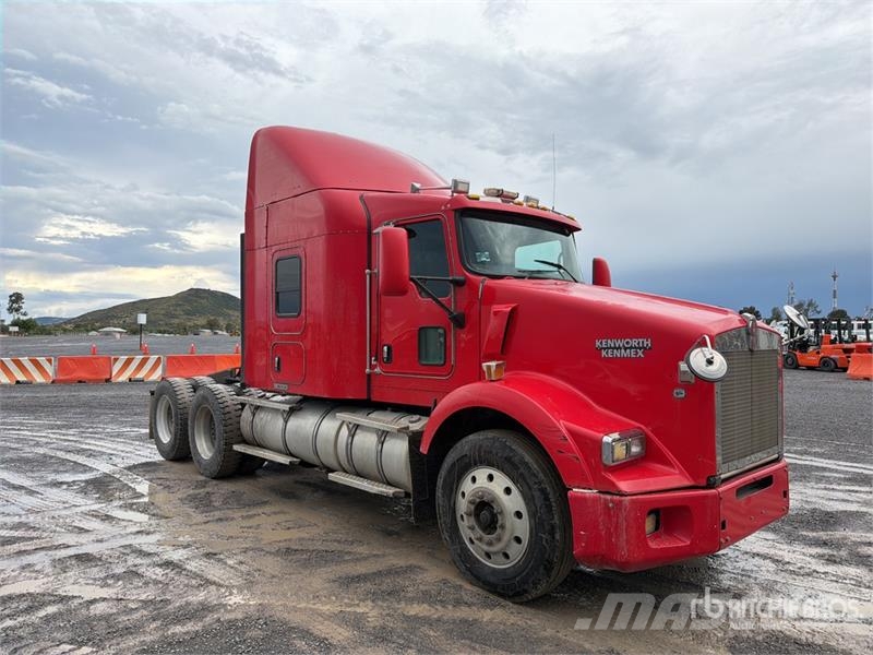 Kenworth T800B Tracteur routier