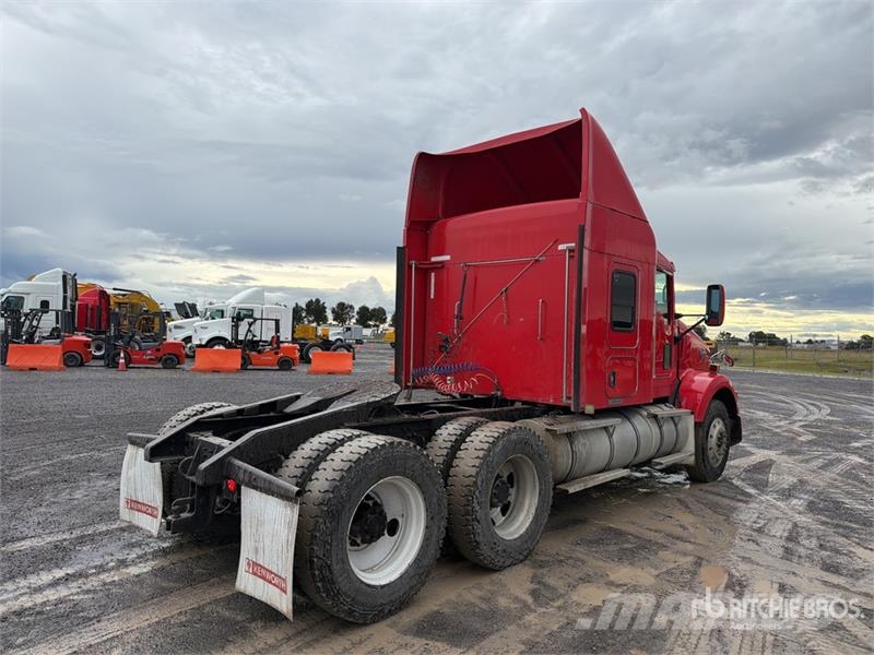 Kenworth T800B Tracteur routier