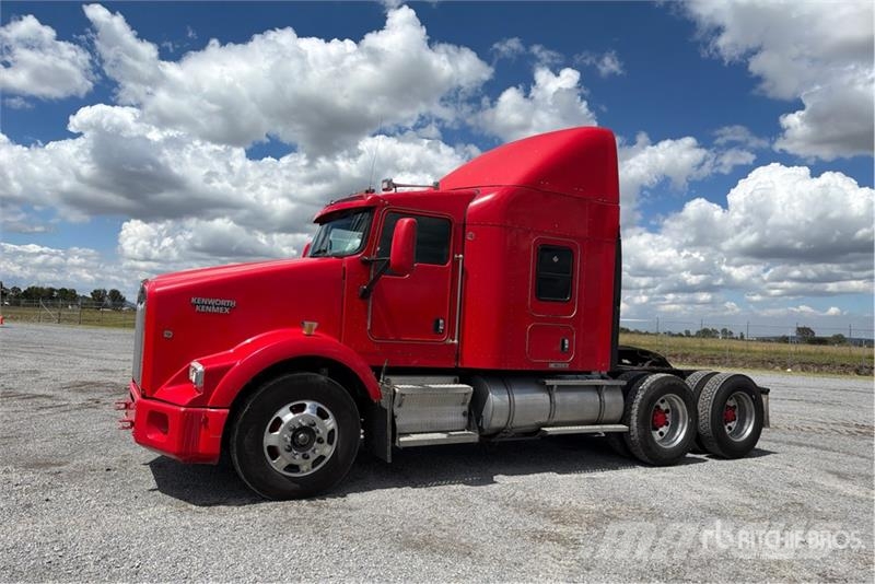 Kenworth T800B Naudoti vilkikai