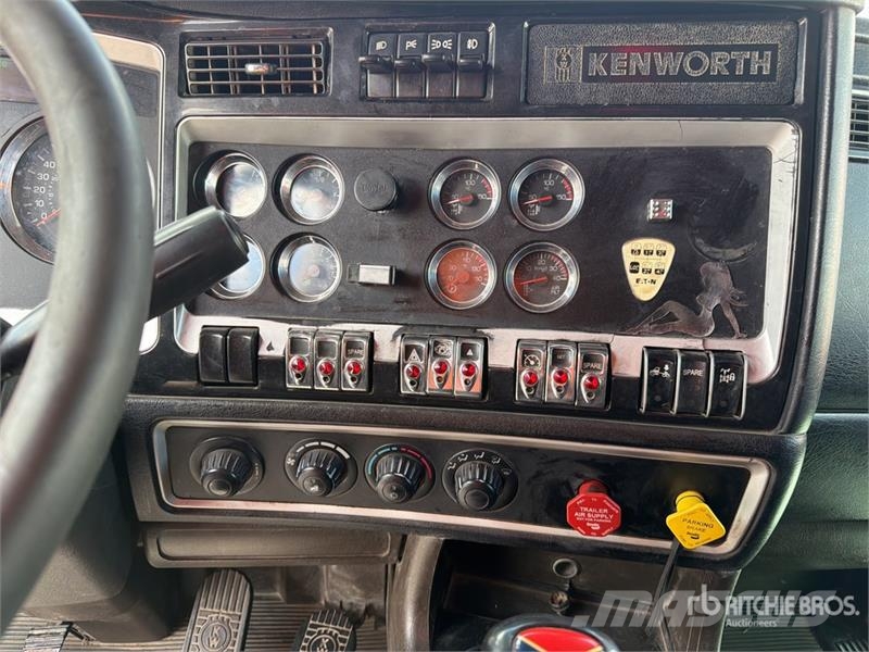 Kenworth T800B Naudoti vilkikai