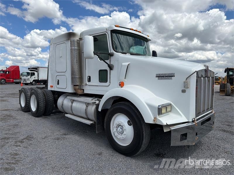 Kenworth T800B Naudoti vilkikai