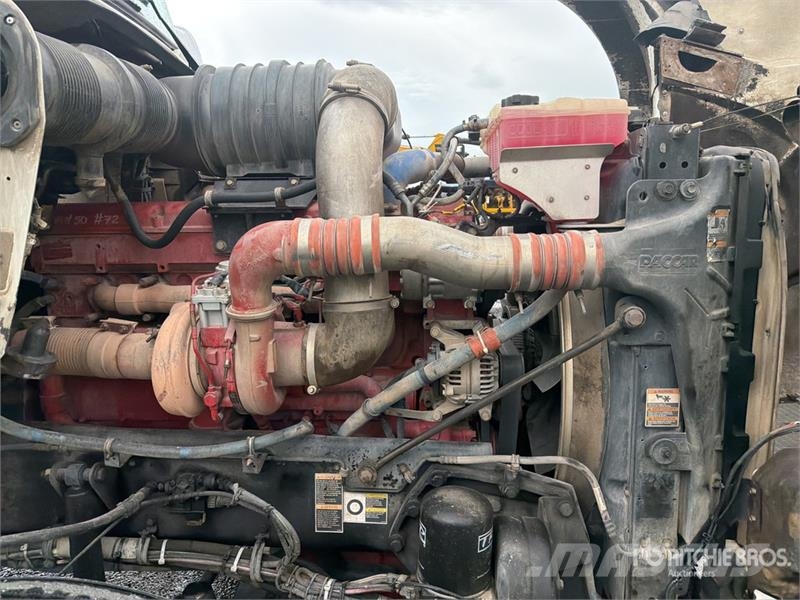 Kenworth T800B Tracteur routier
