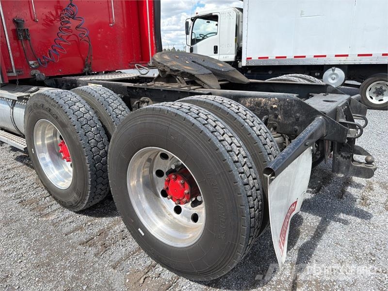Kenworth T800B Naudoti vilkikai