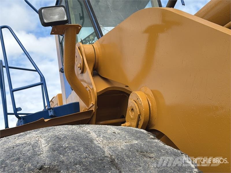 Komatsu WA600 Cargador sobre Neumaticos / Wheel Loader Kolesové nakladače