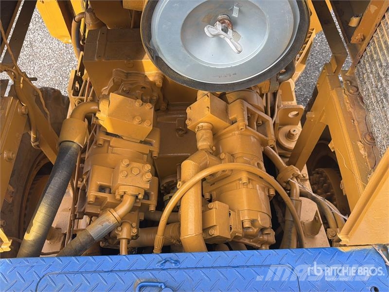 Komatsu WA600 Cargador sobre Neumaticos / Wheel Loader Kolesové nakladače