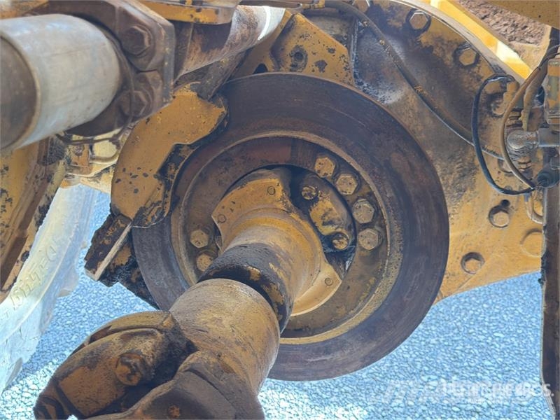 Komatsu WA600 Cargador sobre Neumaticos / Wheel Loader Kolesové nakladače