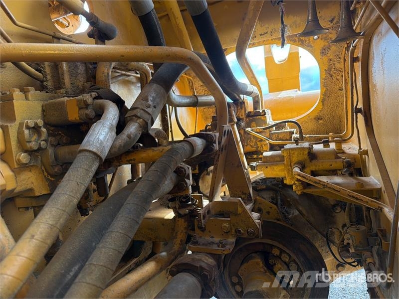 Komatsu WA600 Cargador sobre Neumaticos / Wheel Loader Kolesové nakladače