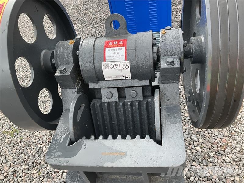 Liondi LD-J15 / Mini Tritura de Quijada (Sin Usar) Frantoi
