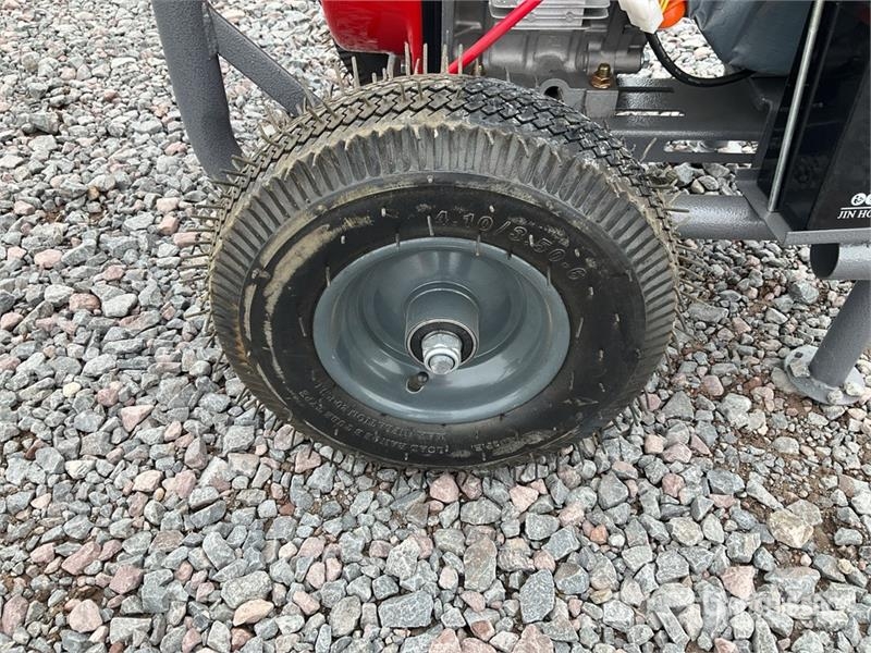 LIONDI LDP320 Bomba de Agua (Sin Usar) / Water Pum Veepumbad