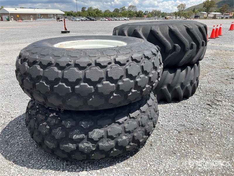Lote de Llantas / Tires Rehvid, rattad ja veljed