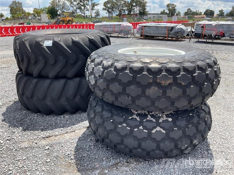 Lote de Llantas / Tires Rehvid, rattad ja veljed