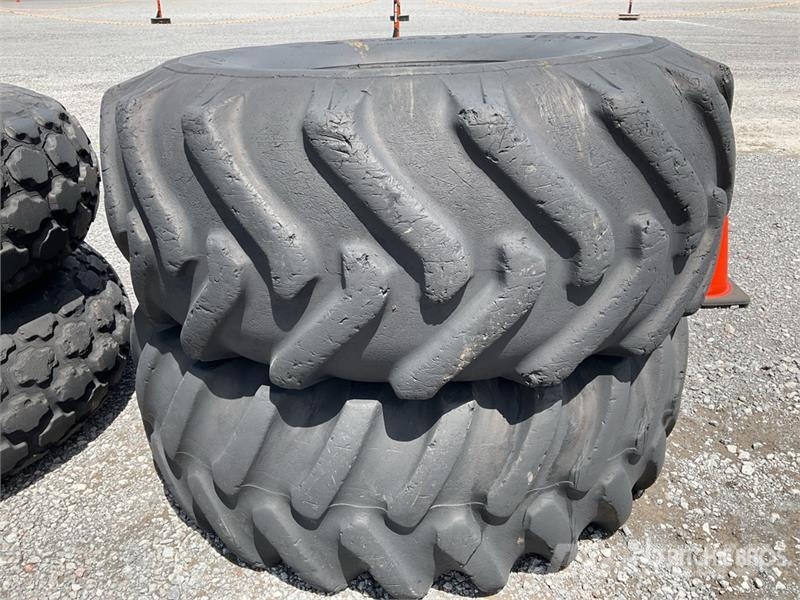 Lote de Llantas / Tires Rehvid, rattad ja veljed