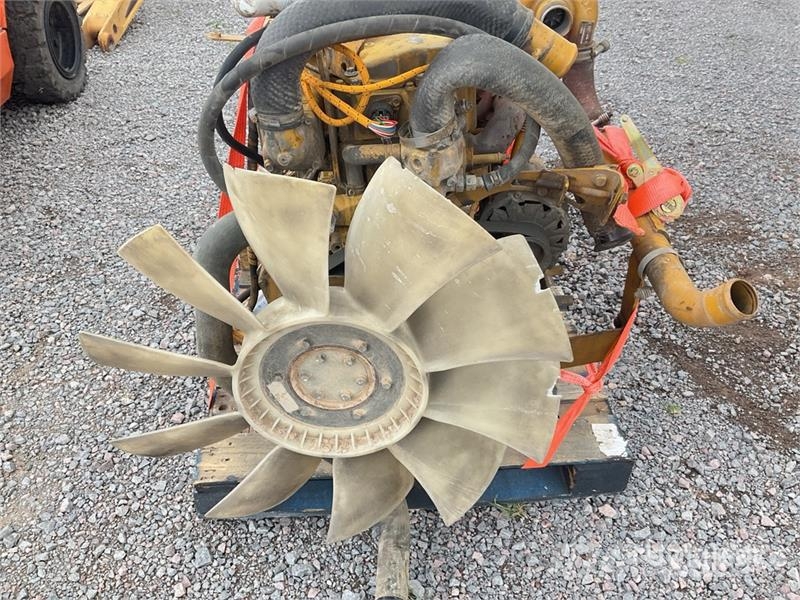  Lote de Motor y Bomba Hidralica / Engine and Hydra Otros componentes