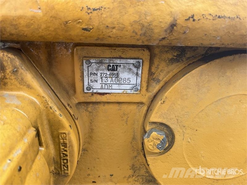  Lote de Motor y Bomba Hidralica / Engine and Hydra Otros componentes