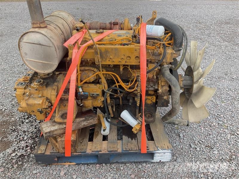  Lote de Motor y Bomba Hidralica / Engine and Hydra Otros componentes