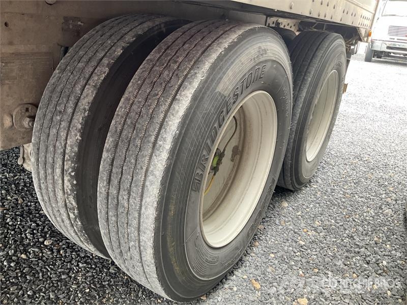  Lozano 35 ft x 102 in T/A Caja Seca / Van Trailer Прицепы-фургоны
