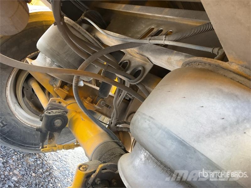 M&M Marroking 48.7 ton 53 ft Tri/A Plataforma / Flatbe Planhengere