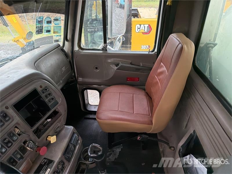 Mack CH613 Vattentankbilar